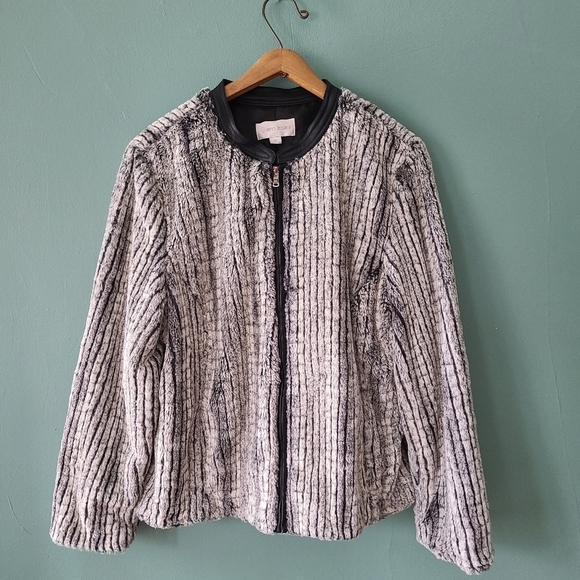 erin london Jackets & Blazers - Erin London Inside Out Fur-Real Zip Jacket Size XL